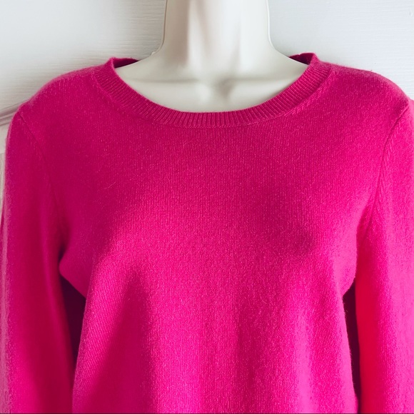 Alice + Olivia Ciara Long-Sleeve Cropped Sweater - Picture 3 of 8